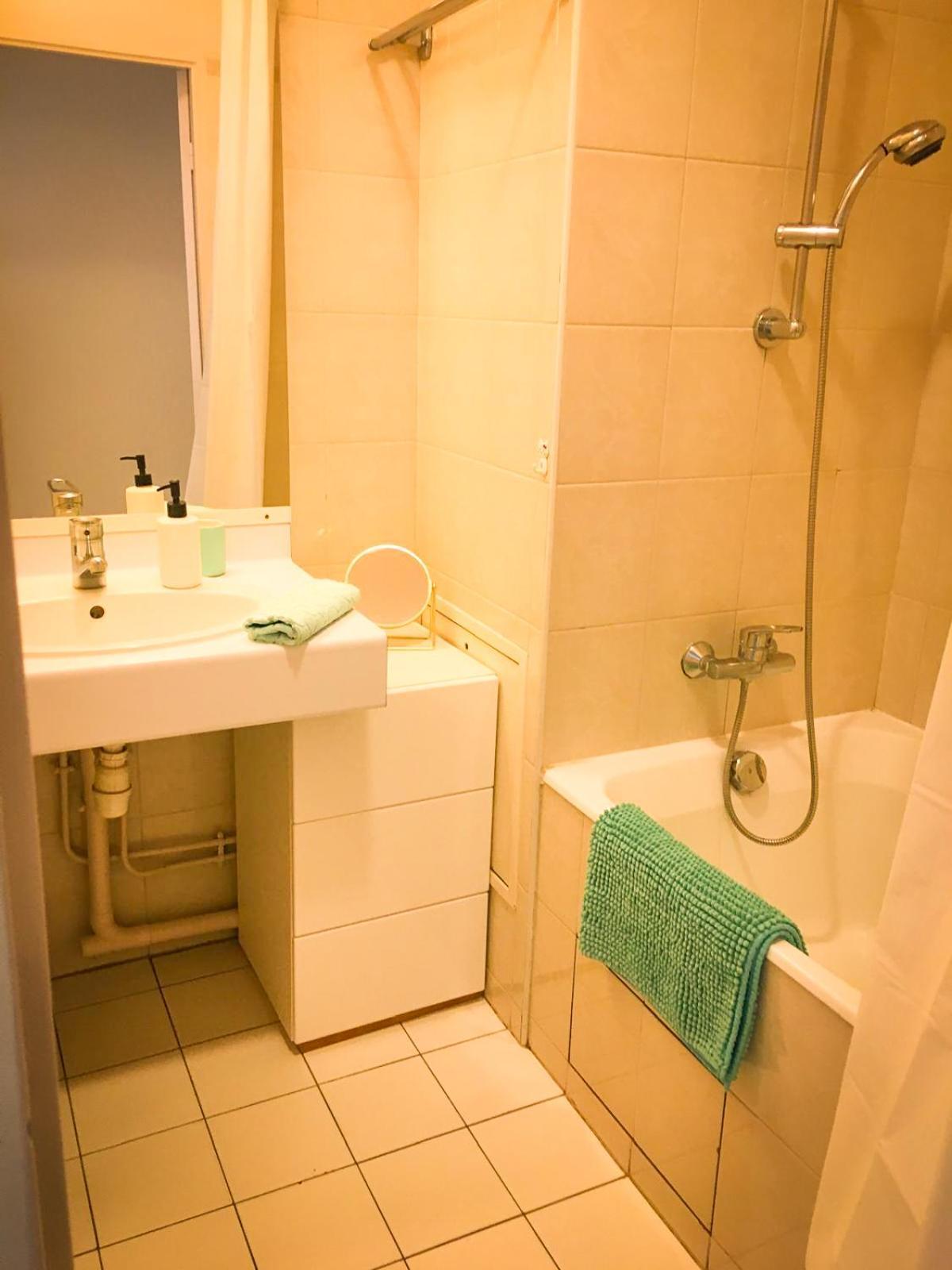 Double Room With Balcony Paris Exterior photo
