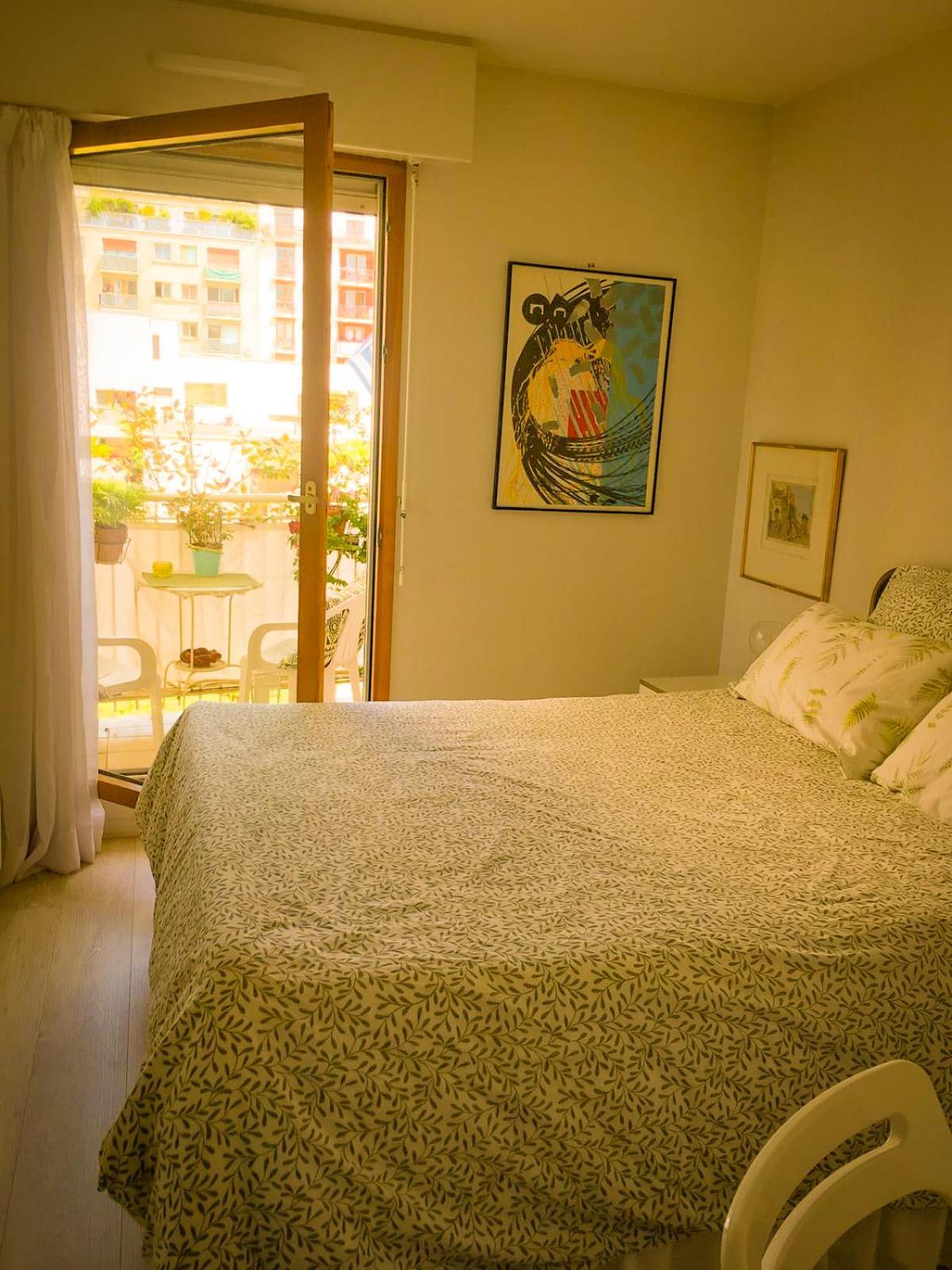Double Room With Balcony Paris Exterior photo